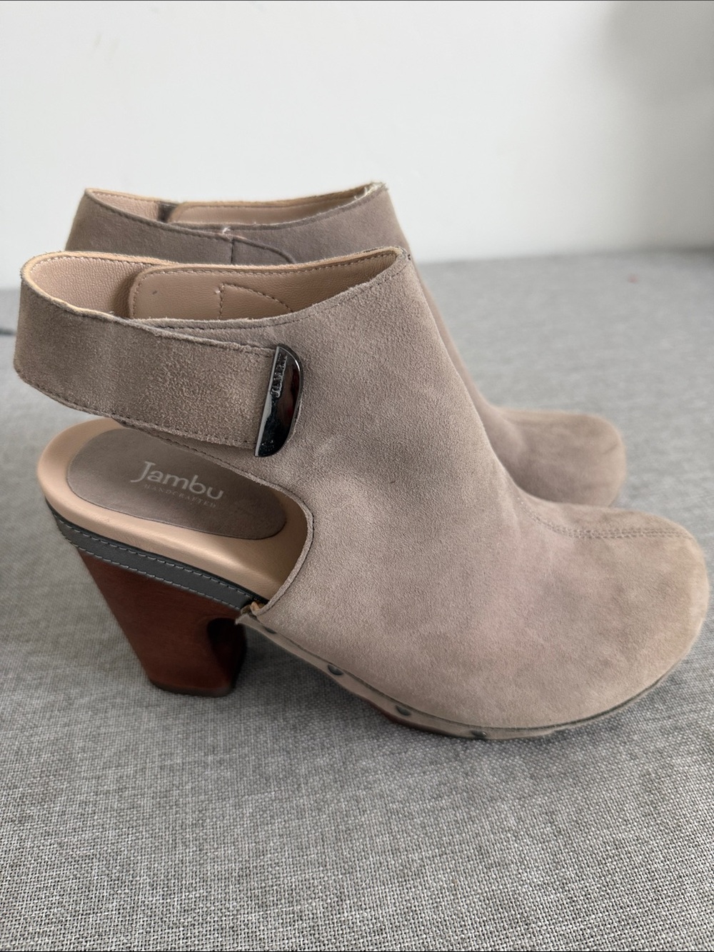 Jambu Colette Leather Platform Clog Booties Gray Taupe Wood Heel
NWOT - Picture 2 of 13